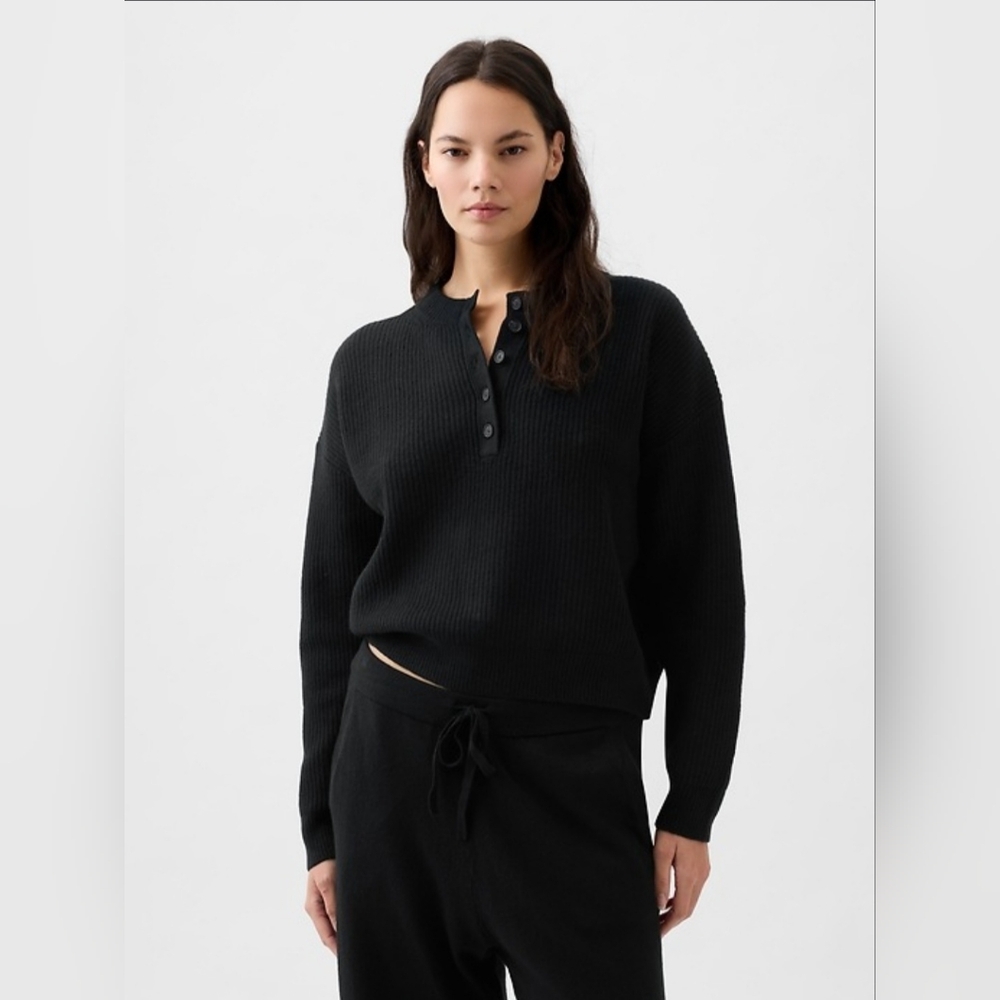 GAP Black Cashsoft Women's Henley Sweater EUC